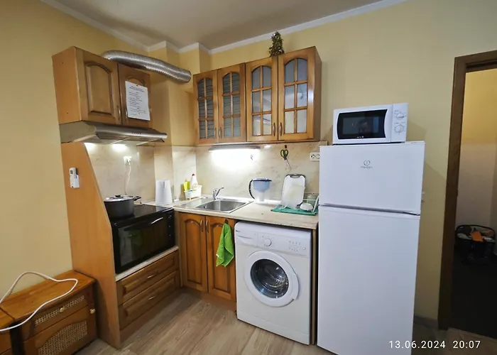 In The Center 2 アパート